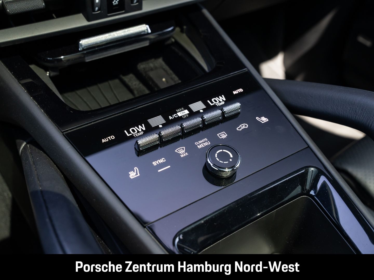 Porsche Cayenne PASM Panorama Dach BOSE 21-Zoll HUD 360°