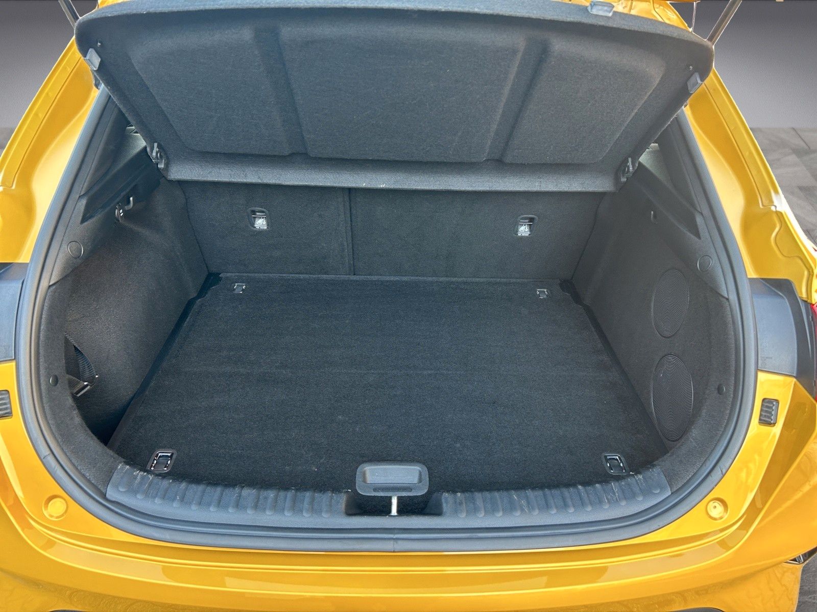 Kia Xceed JBL-Edition - Samsaru's Car Outlet