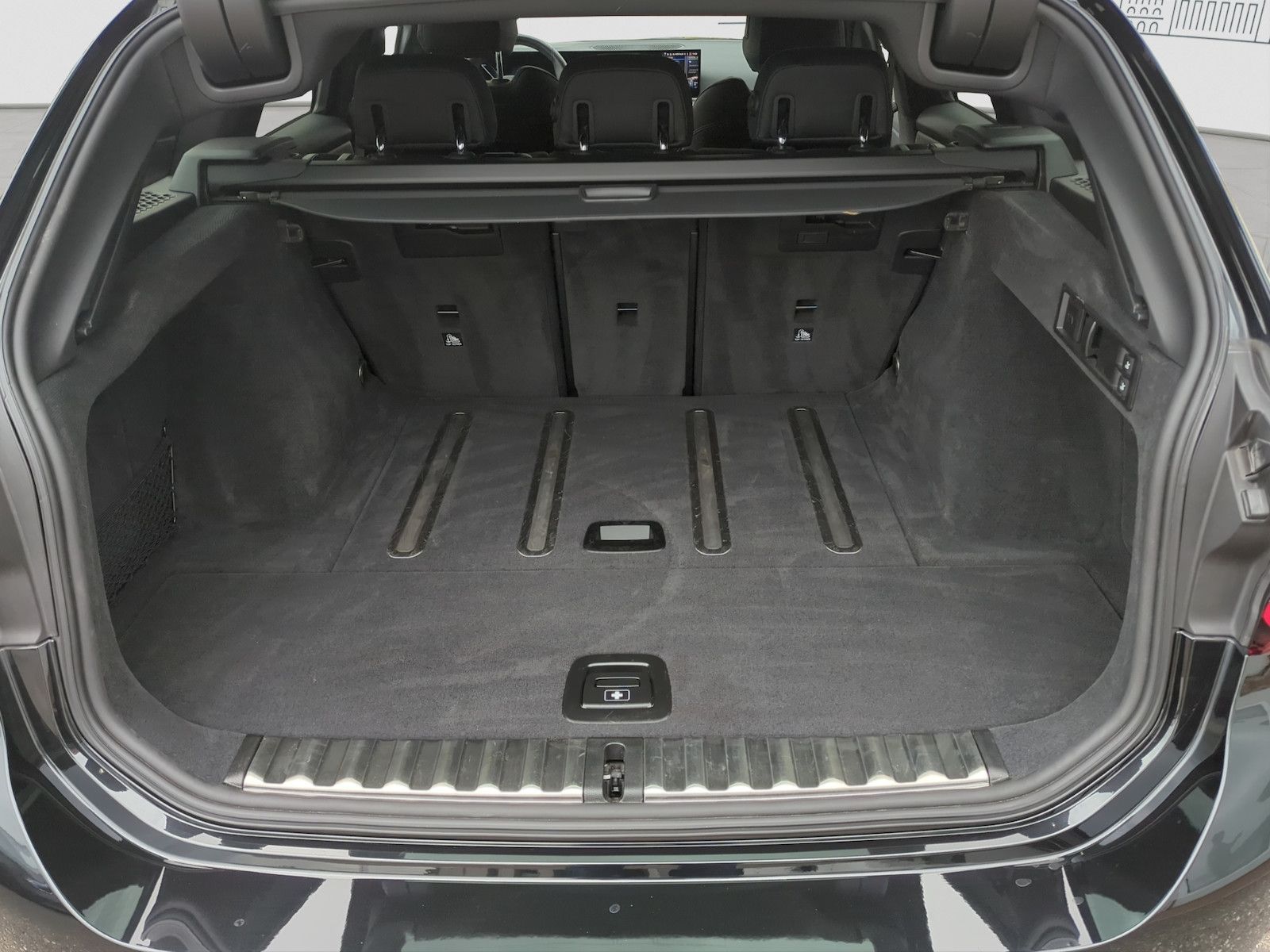 BMW 320d xDrive M Sport - Samsaru's Car Outlet