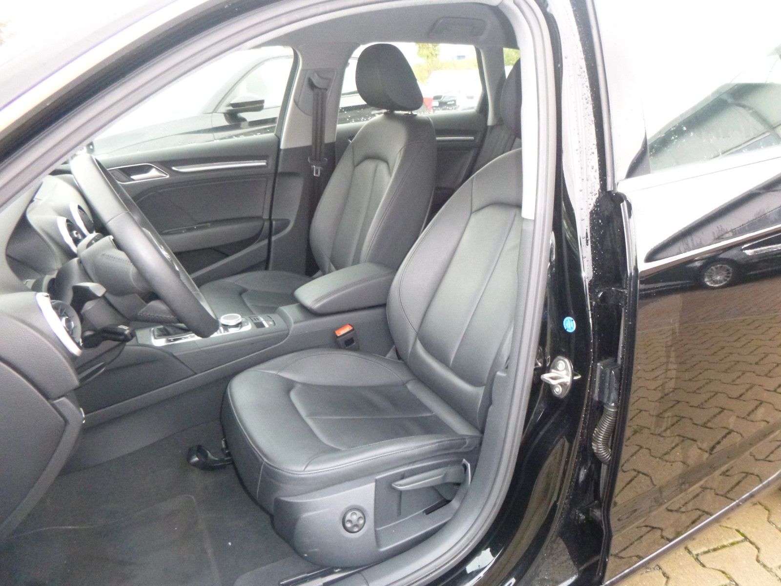 Audi A3 Sportb 35 TFSI design - Samsaru's Car Outlet