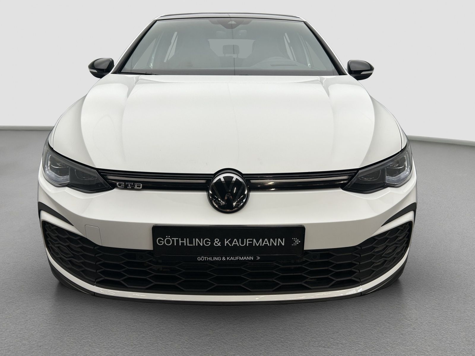 Volkswagen Golf GTD 2.0 TDI DSG *AHK*BLACKSTYLE*NAVI*PANO*L