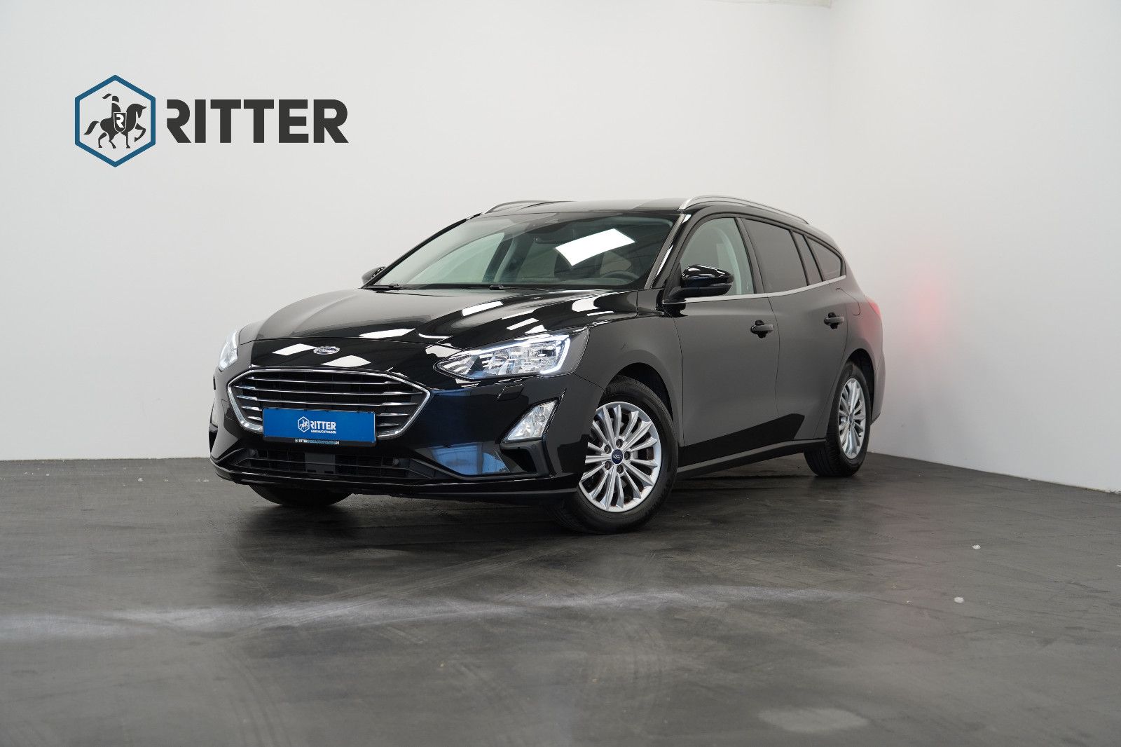 Ford Focus Turnier 1.5 Titanium - Samsaru's Car Outlet