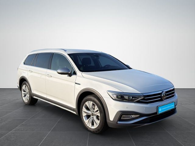 Volkswagen Passat Alltrack 2.0TDI 4M Matrix/AHK/360°/Navi P