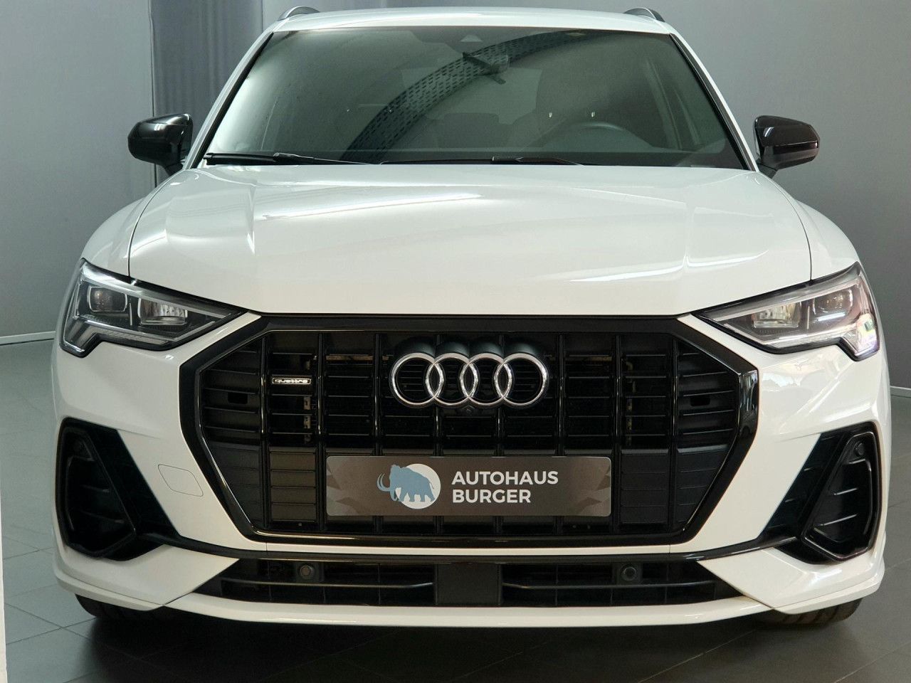 Audi Q3 40 TDI quattro S tronic S line - Samsaru's Car Outlet