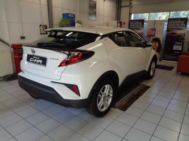 Toyota C-HR Hybrid Flow - Samsaru's Car Outlet