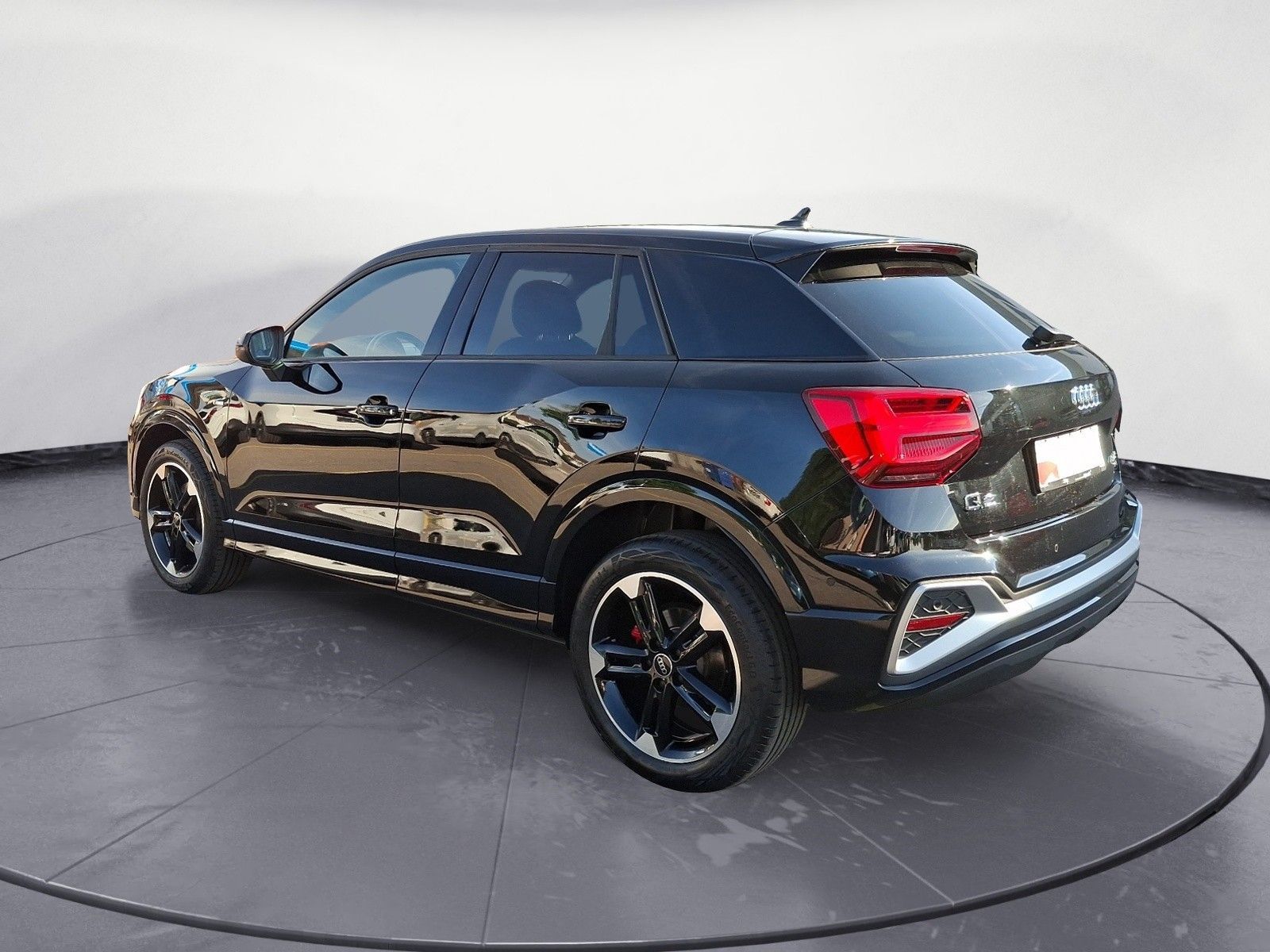Audi Q2 S line 40 TFSI quattro *AHK* Pano* Sitzheizun