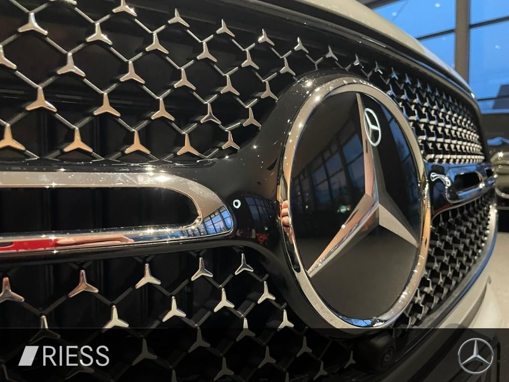Mercedes-Benz GLC 300 d 4M AMG+PANO+AHK+STDHZG+DISTR+HUD+KEYL+