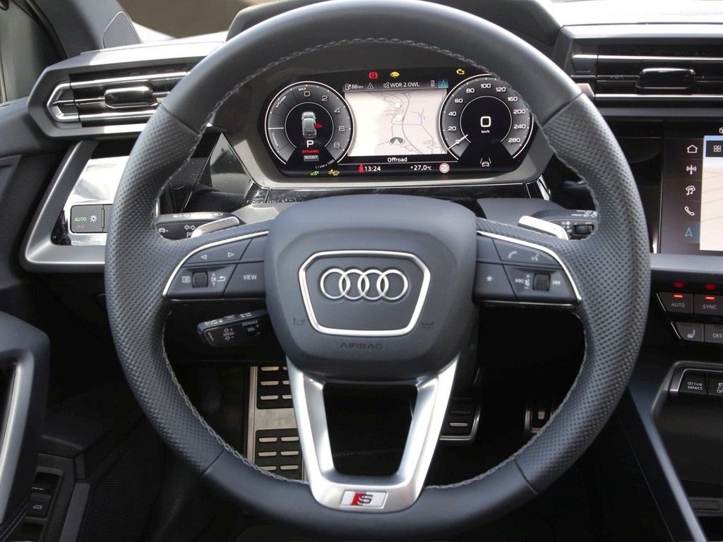 Audi A3 Sportback 45 TFSI e S line 18"|LEDER|PANO|SHZ