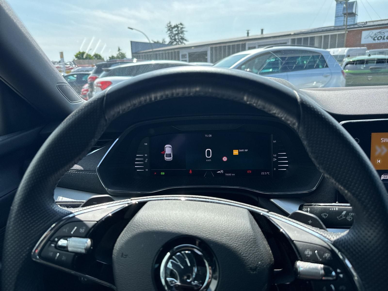 Skoda Octavia First Edition KEYLESS LED ACC LENKHZ PDC