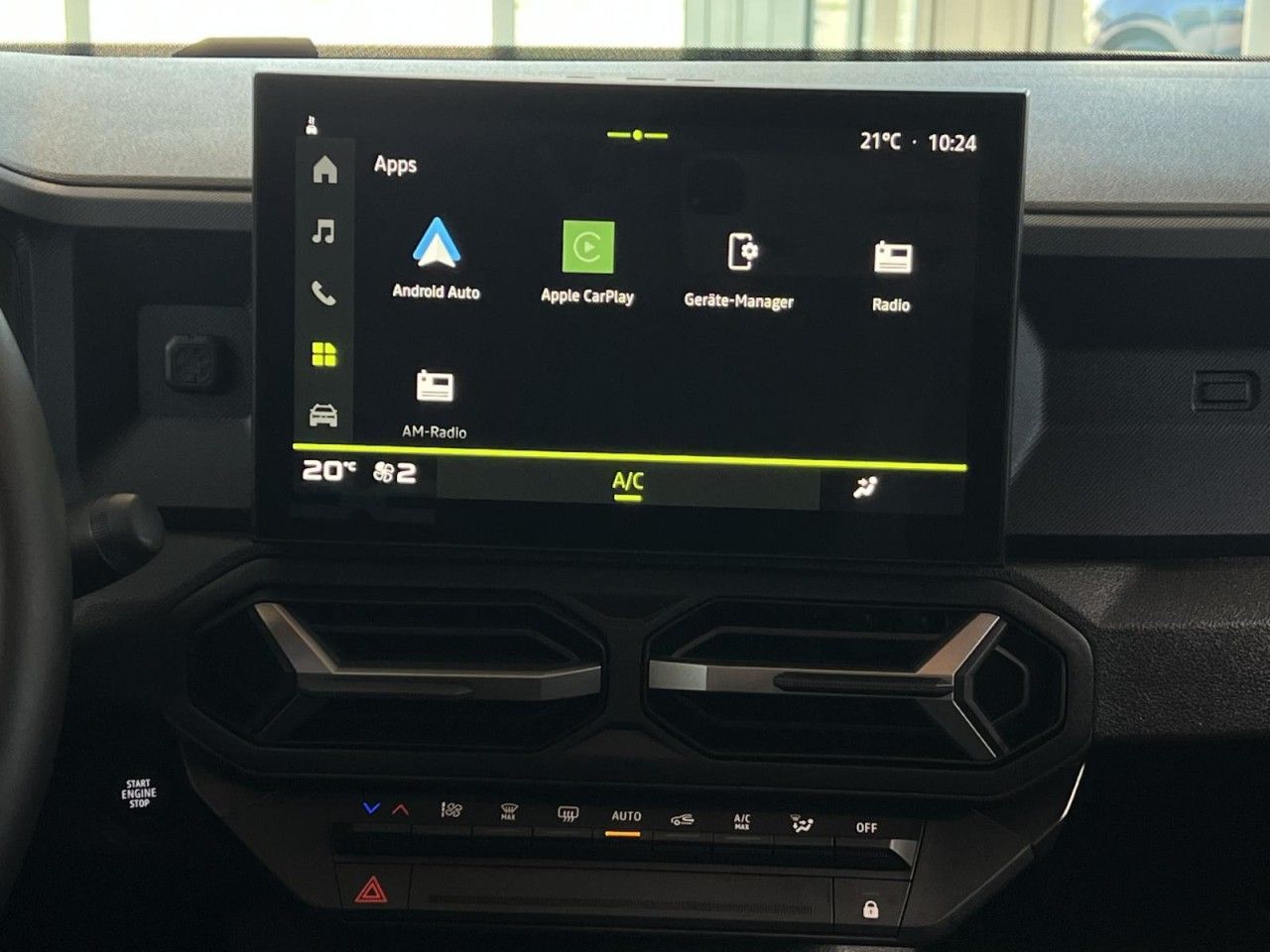 Dacia Duster III Hybrid 140 Journey - Samsaru's Car Outlet