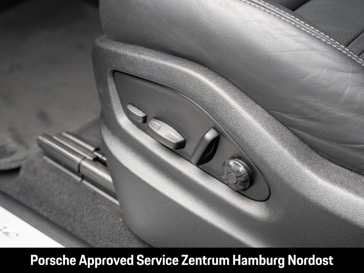 Porsche Cayenne Pano PASM Sportabgas. BOSE HD-Matrix-LED