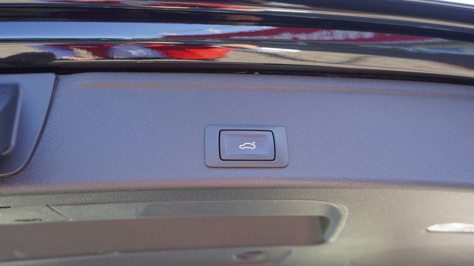 Audi A4 35 2.0 TFSI Avant advanced - Samsaru's Car Outlet