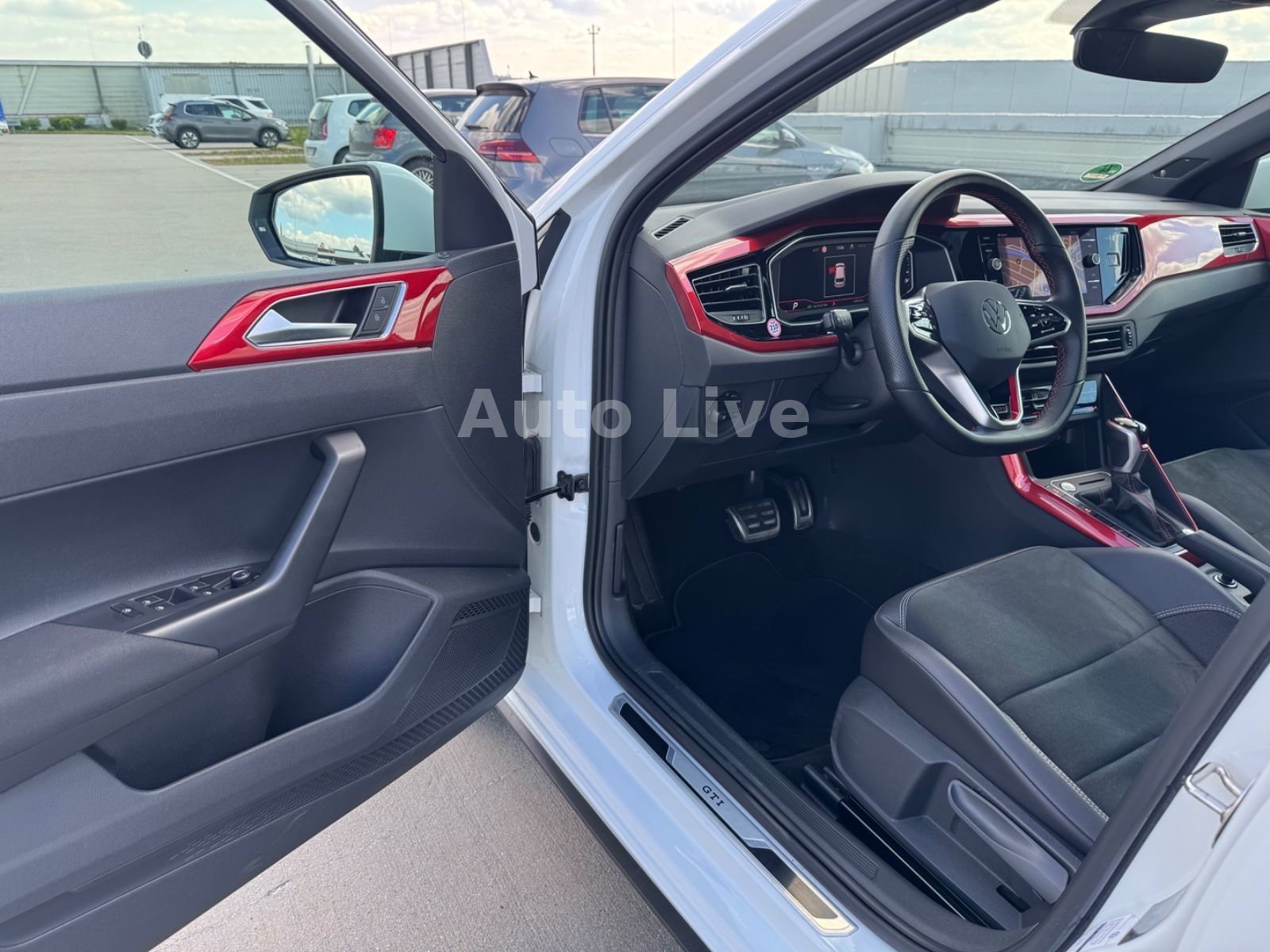 Volkswagen Polo GTI 2.0 TSI DSG*PANO*NAVI*VIRT*MATRI*KAMERA