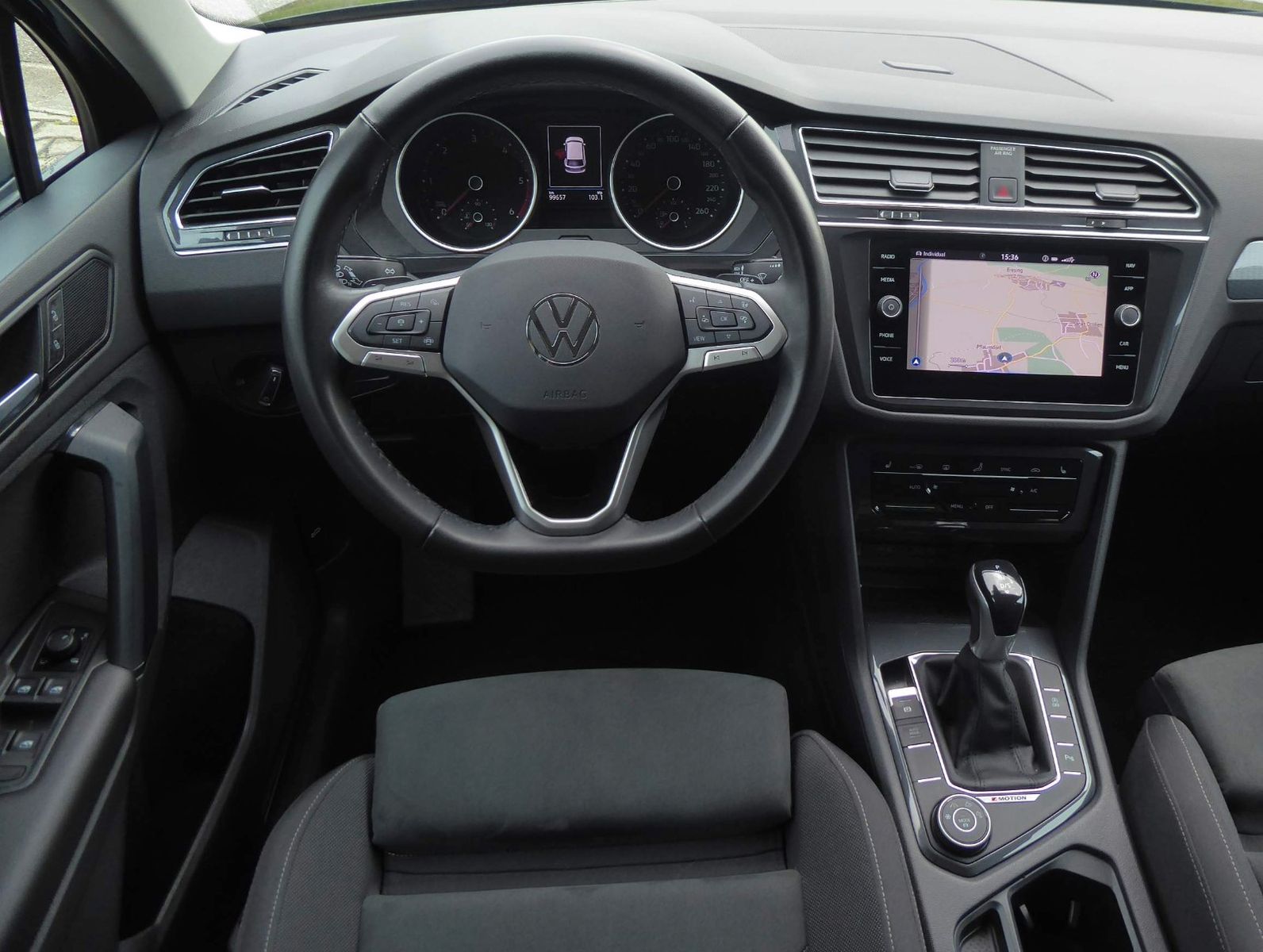 Volkswagen Tiguan Life 4Motion 2.0 TDI - Samsaru's Car Outlet