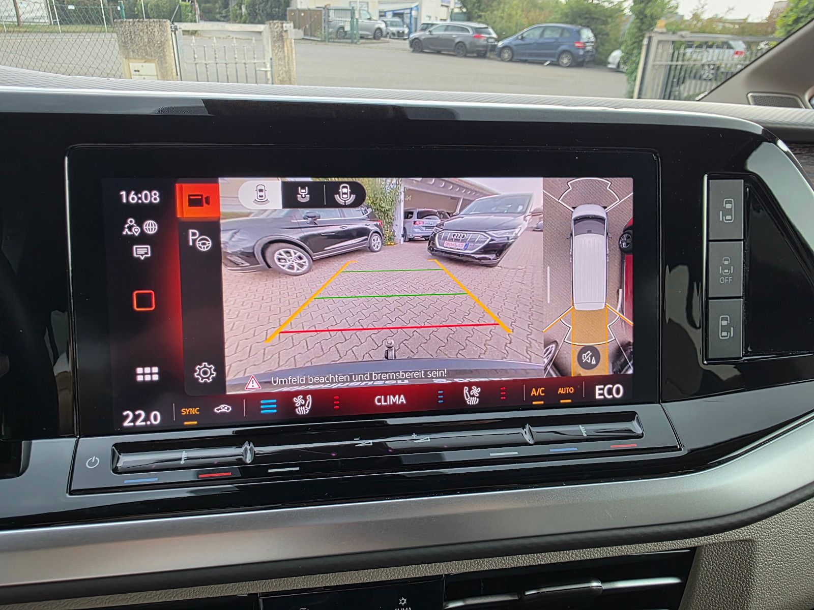 Volkswagen Multivan Style eHybrid 4M AHK Sitzbelüf NP:103T€