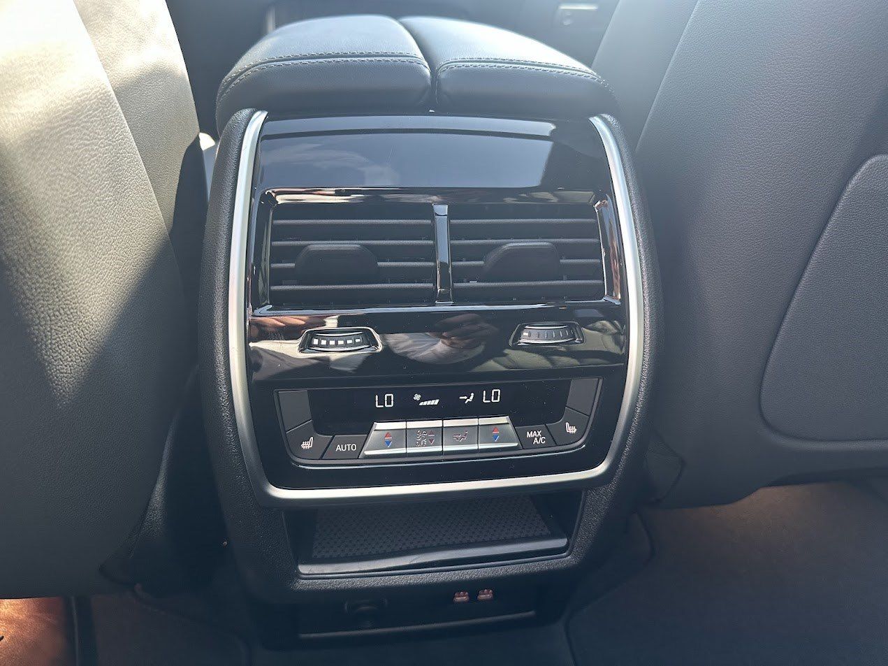 BMW X5 xDrive50e M Sport Pro || 22Z Pano AHK H&K Hea