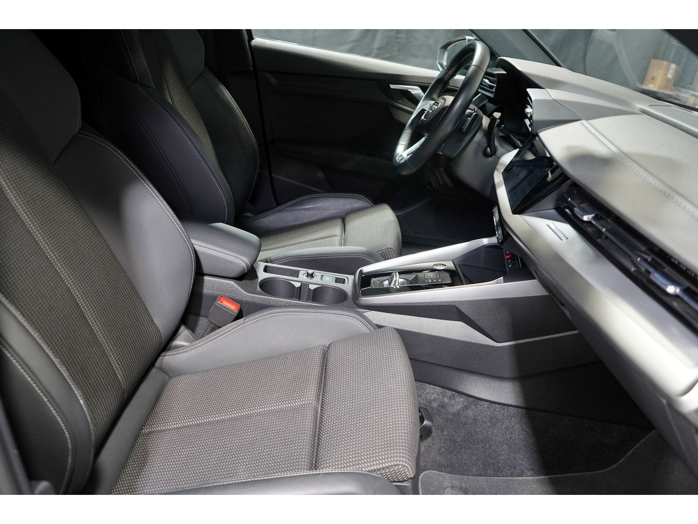 Audi A3 Sportback S line 45 TFSI e MatrixLED Business