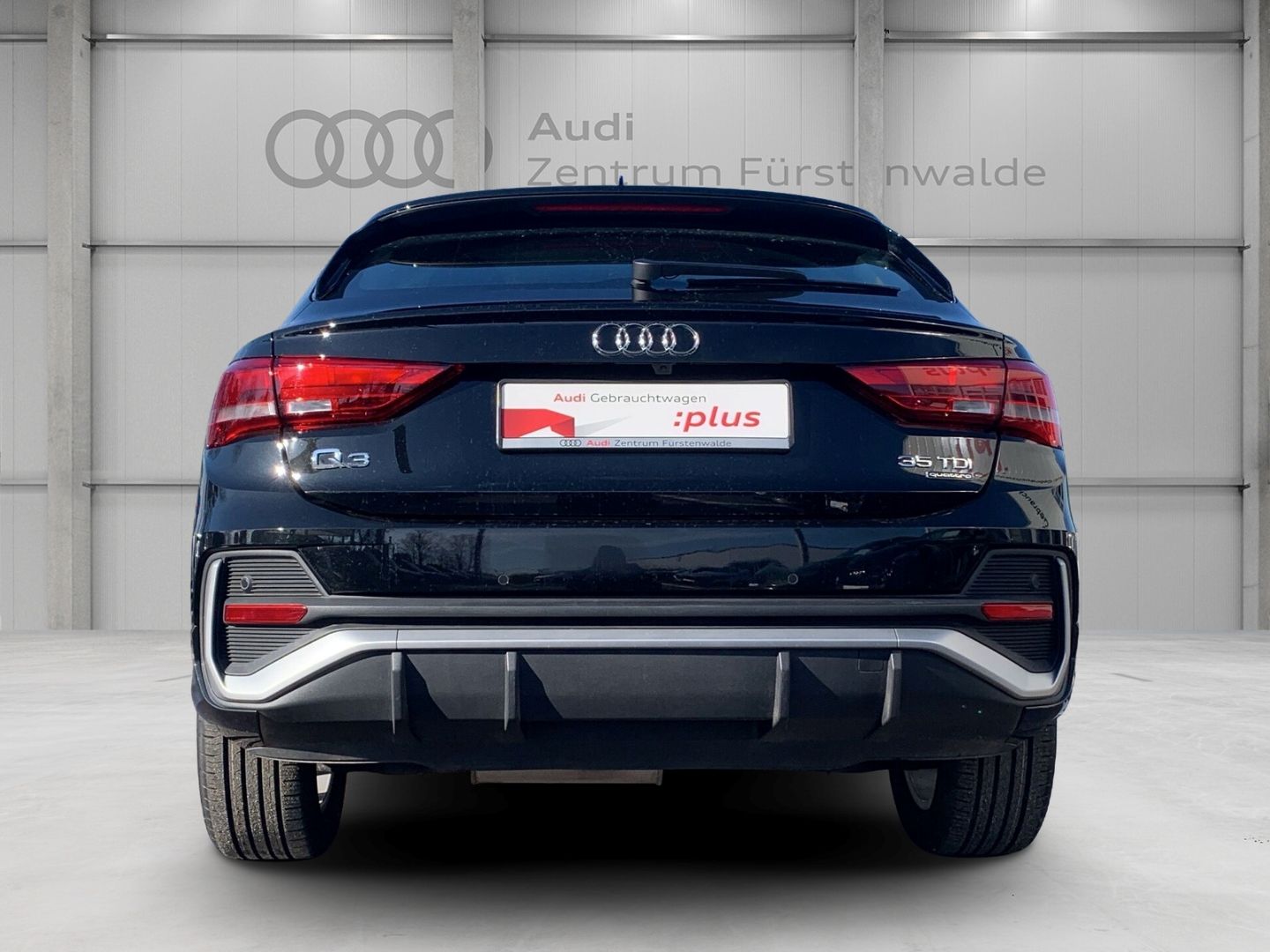 Audi Q3 Sportback 35 TDI quattro S tronic S line - Samsaru's Car Outlet