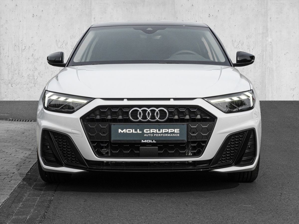 Audi A1 Sportback 30 TFSI S tronic S line - Samsaru's Car Outlet