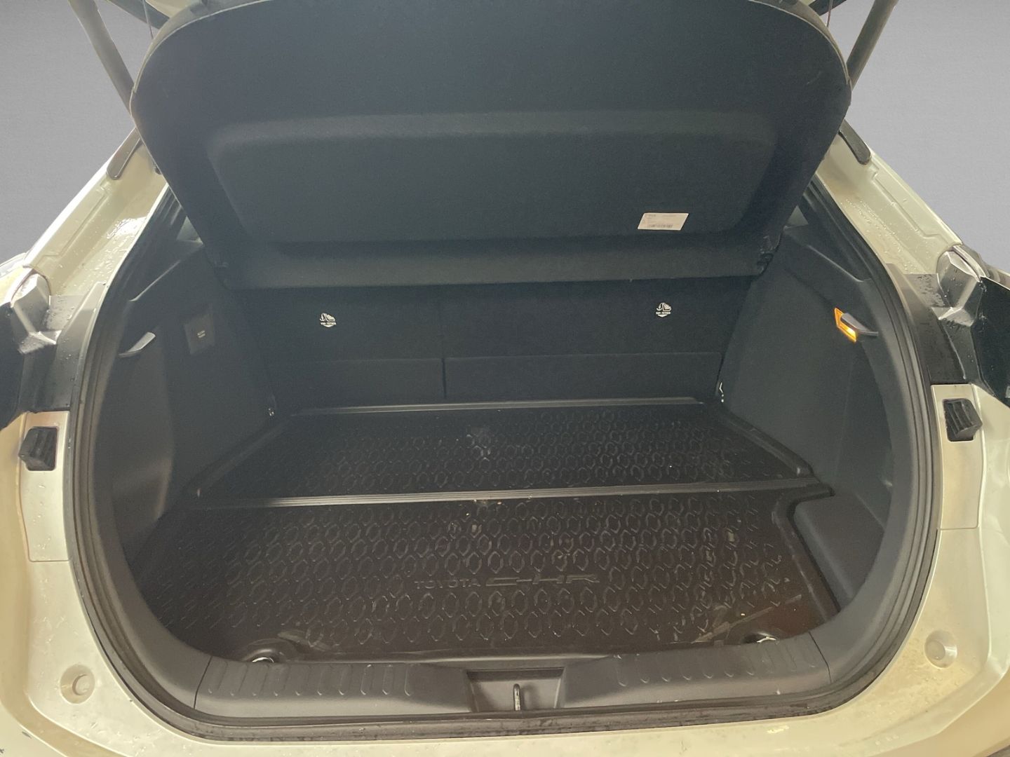 Toyota C-HR 2.0 Plug-In Hybrid Teamplayer Technik-Paket