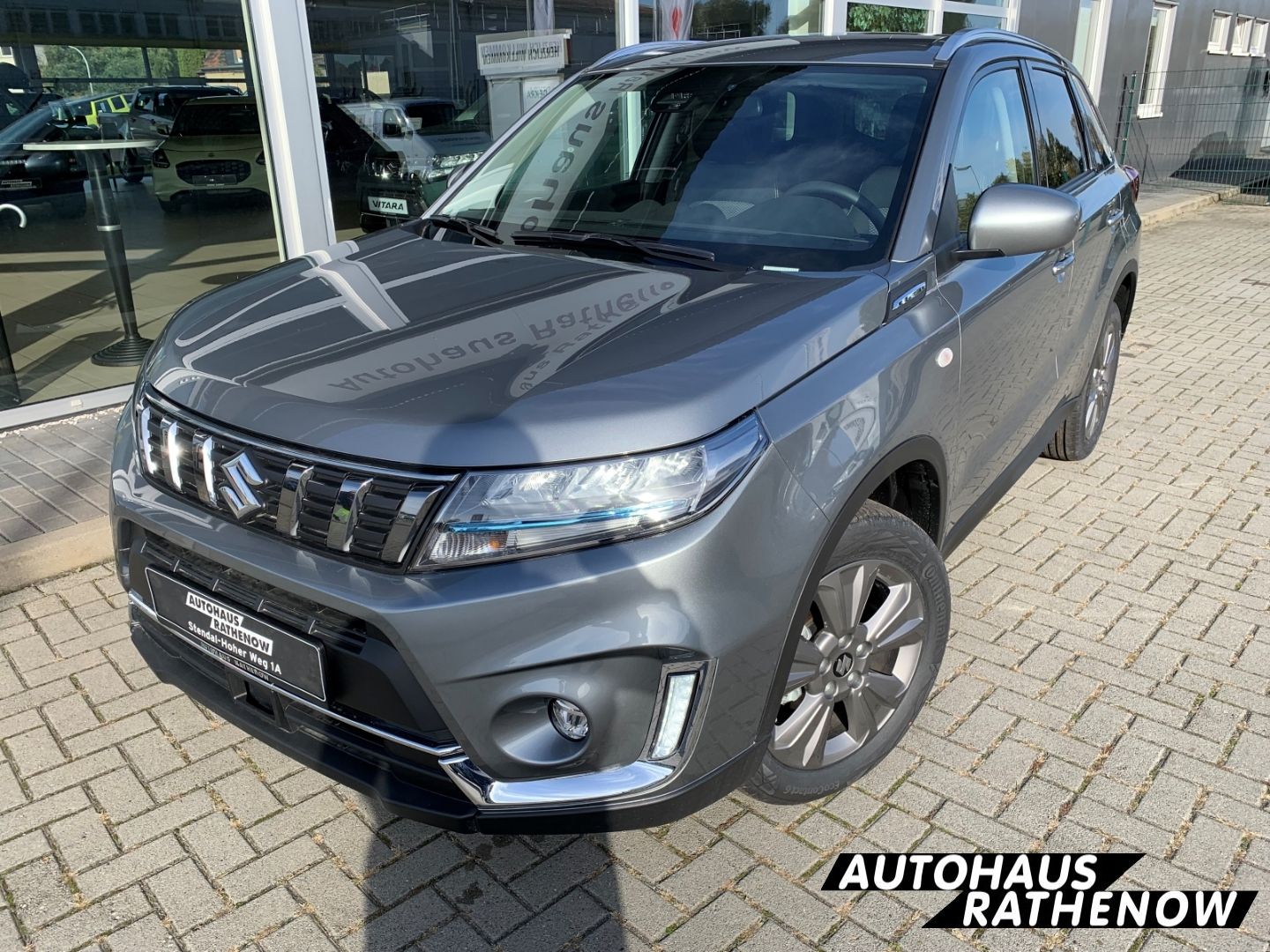 Suzuki Vitara 1.5 Hybrid Comfort Allrad - Samsaru's Car Outlet