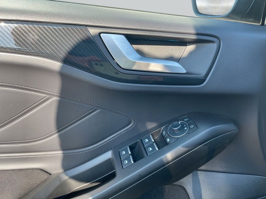 Ford Focus Turnier 1.0 EcoBoost Hybrid Aut. ST-LINE X
