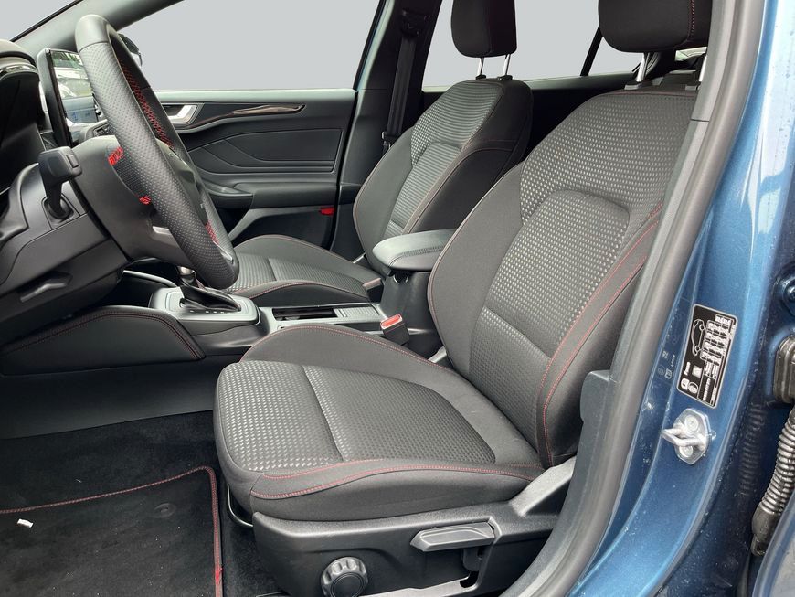 Ford Focus Turnier 1.0 ST-LINE X *AHK* Head Up*