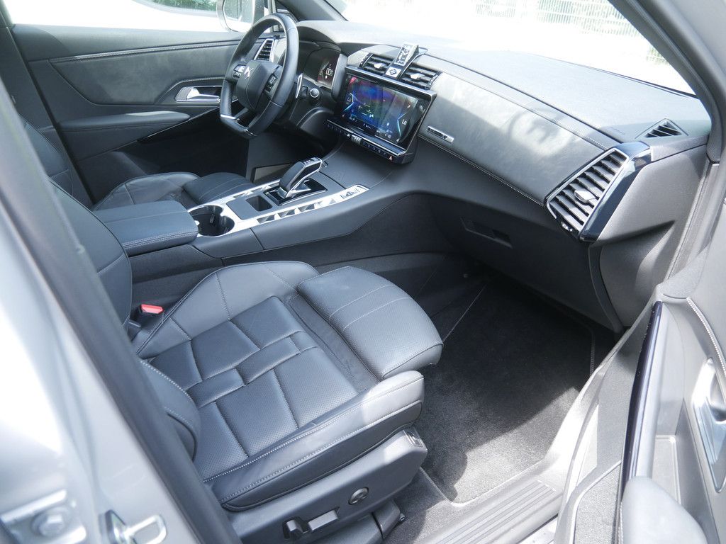 DS Automobiles DS 7 Crossback E-Tense Louvre 4x4 AKTIVSITZE LED