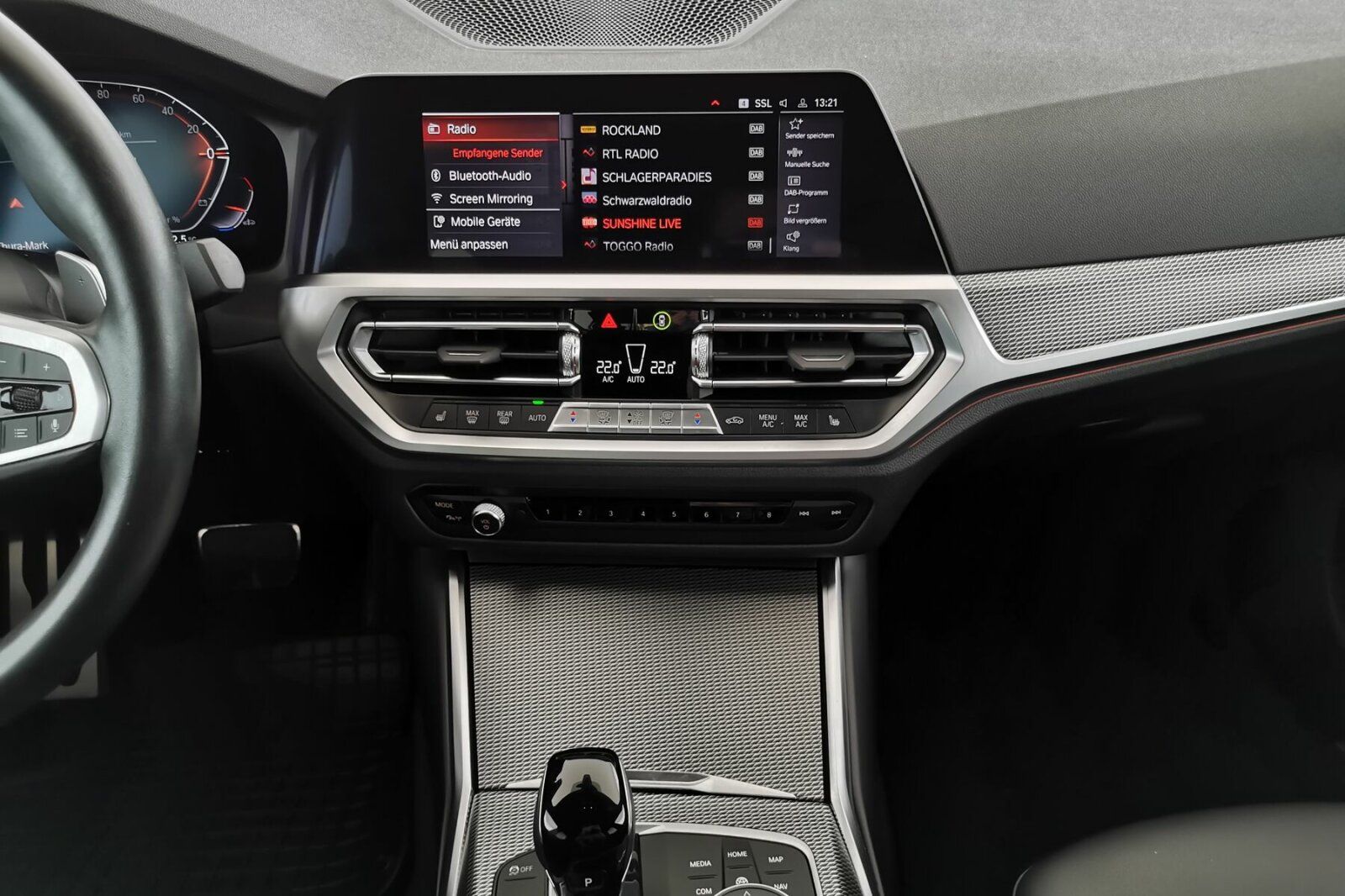 BMW 320i M Sport - Samsaru's Car Outlet