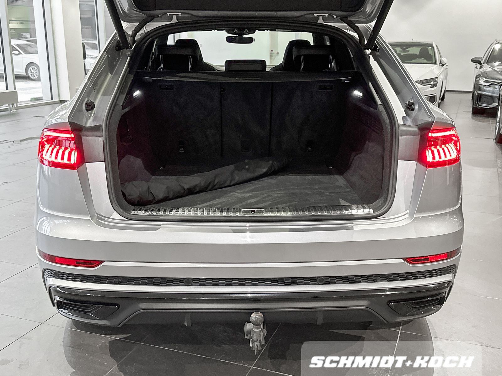 Audi Q8 SUV 50 TDI S-LINE LUFT STANDH. RAUTEN PANO.