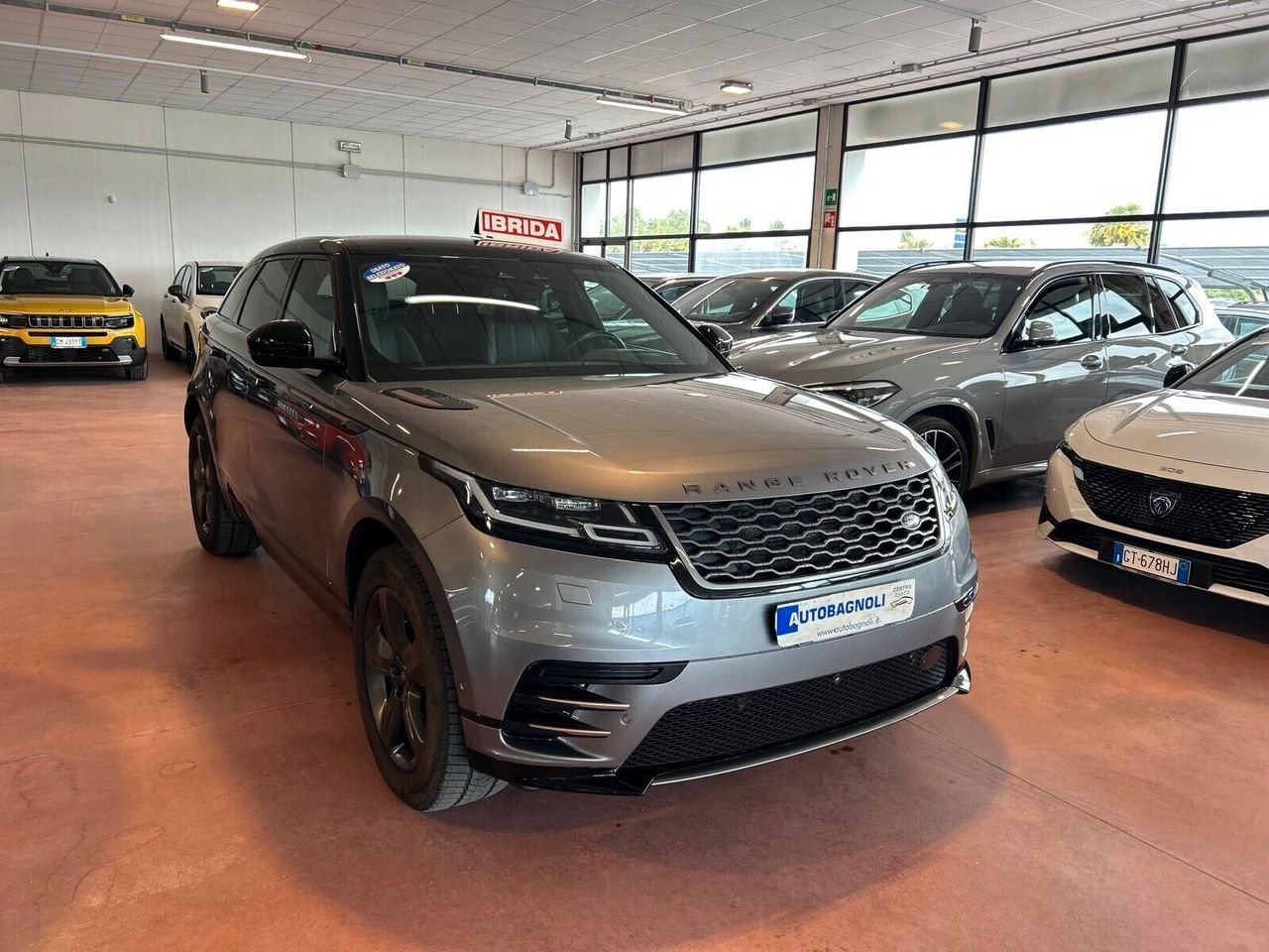 Range Rover Velar R-DYNAMIC S 2.0D - Samsaru's Car Outlet