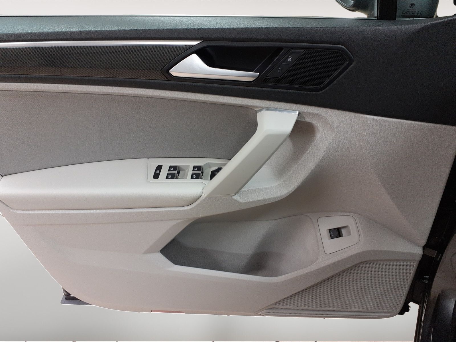 Volkswagen Tiguan 2.0TDI 4Motion Highline - Samsaru's Car Outlet