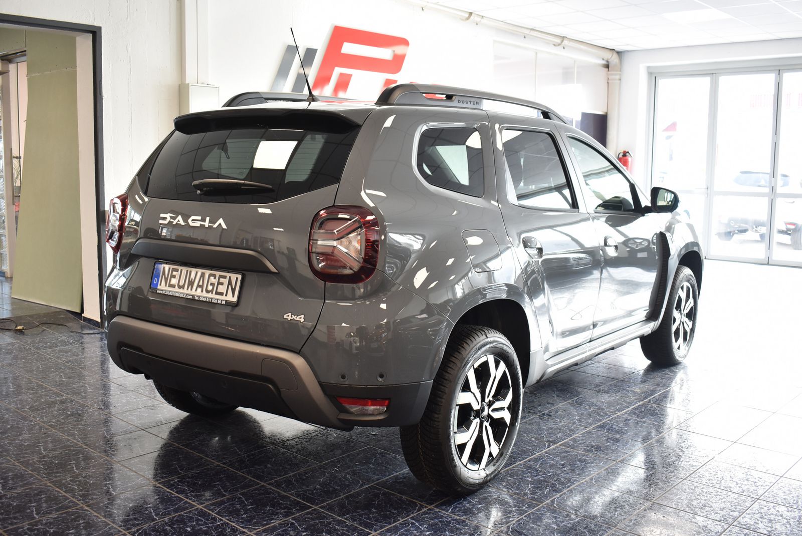 Dacia Duster dCI 115 4WD Journey - Samsaru's Car Outlet