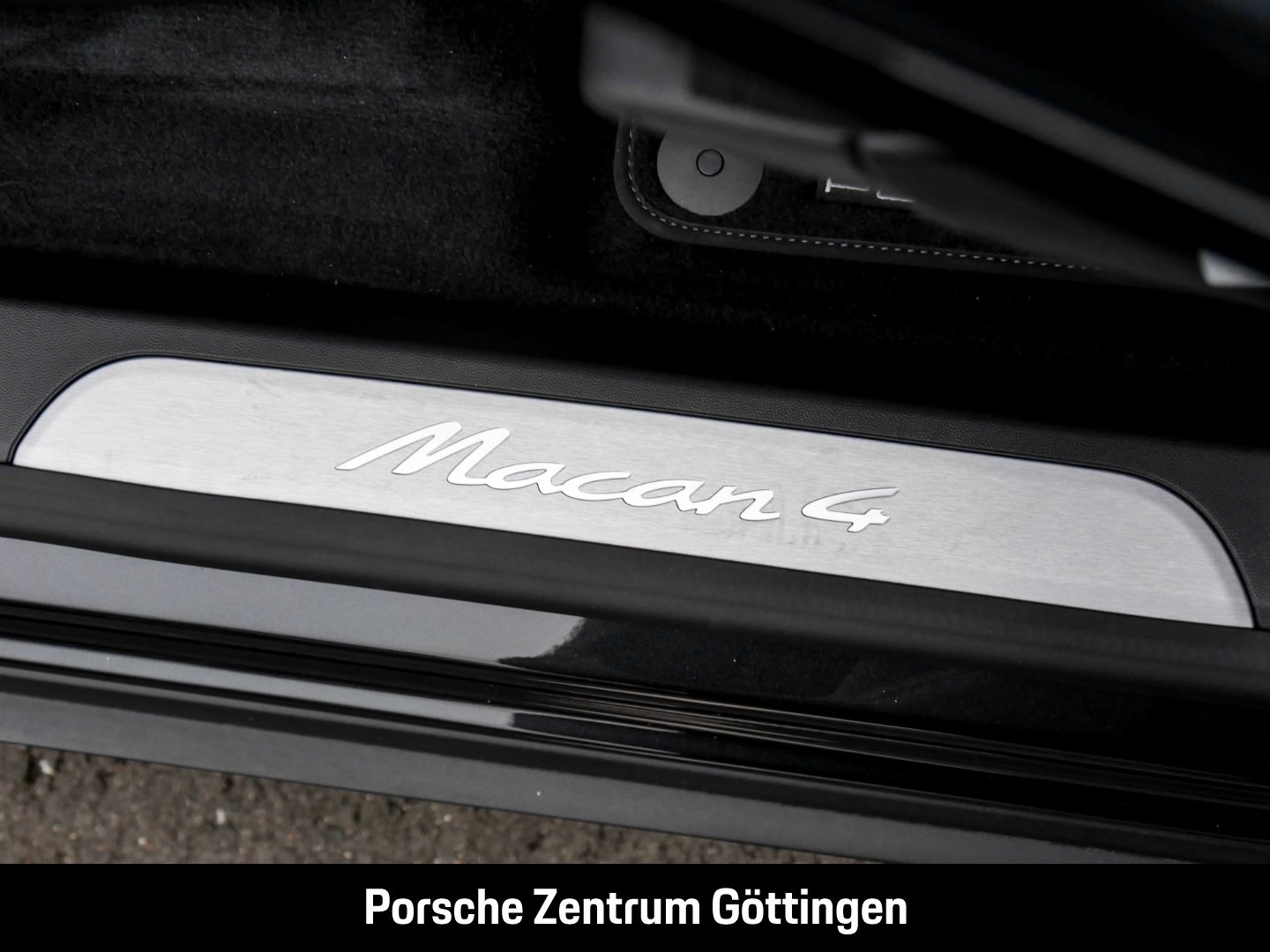 Porsche Macan 4 BOSE Surround-View Abstandstempomat LED