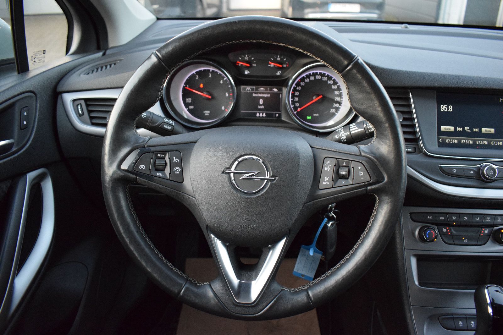 Opel Astra K 1.5 D Sports Automatik Edition - Samsaru's Car Outlet