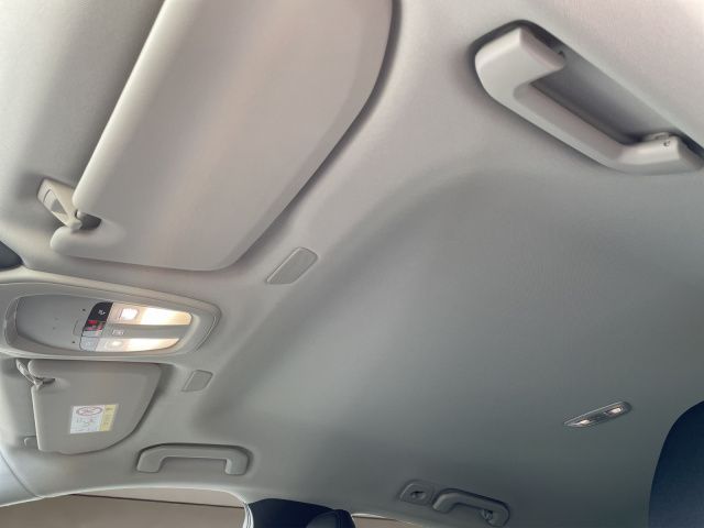 Volvo XC60 B4 Core - Samsaru's Car Outlet
