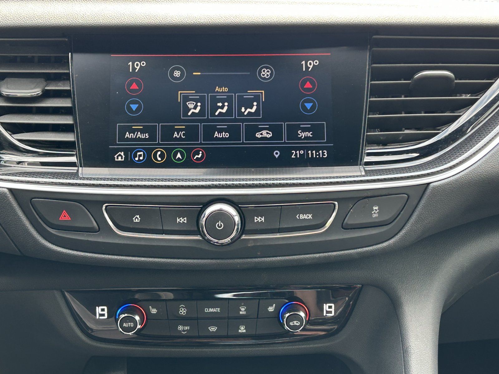 Opel Insignia 2.0 CDTI Business - Samsaru's Car Outlet