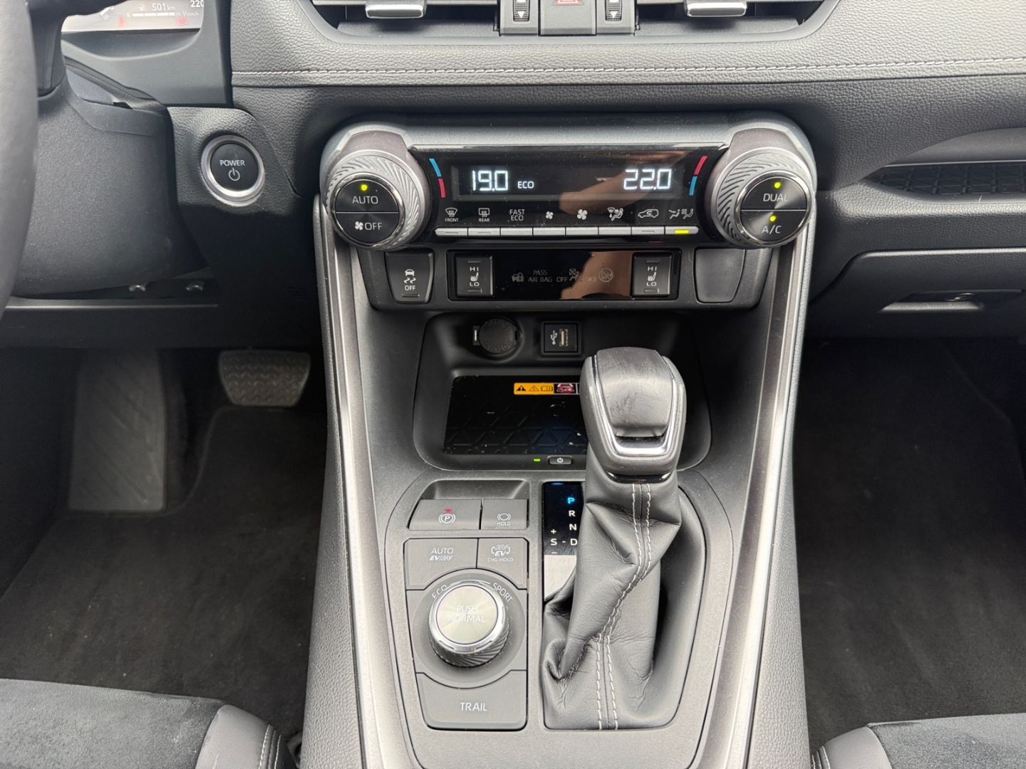 Toyota RAV 4 Plug-in-Hybrid GR SPORT - Samsaru's Car Outlet