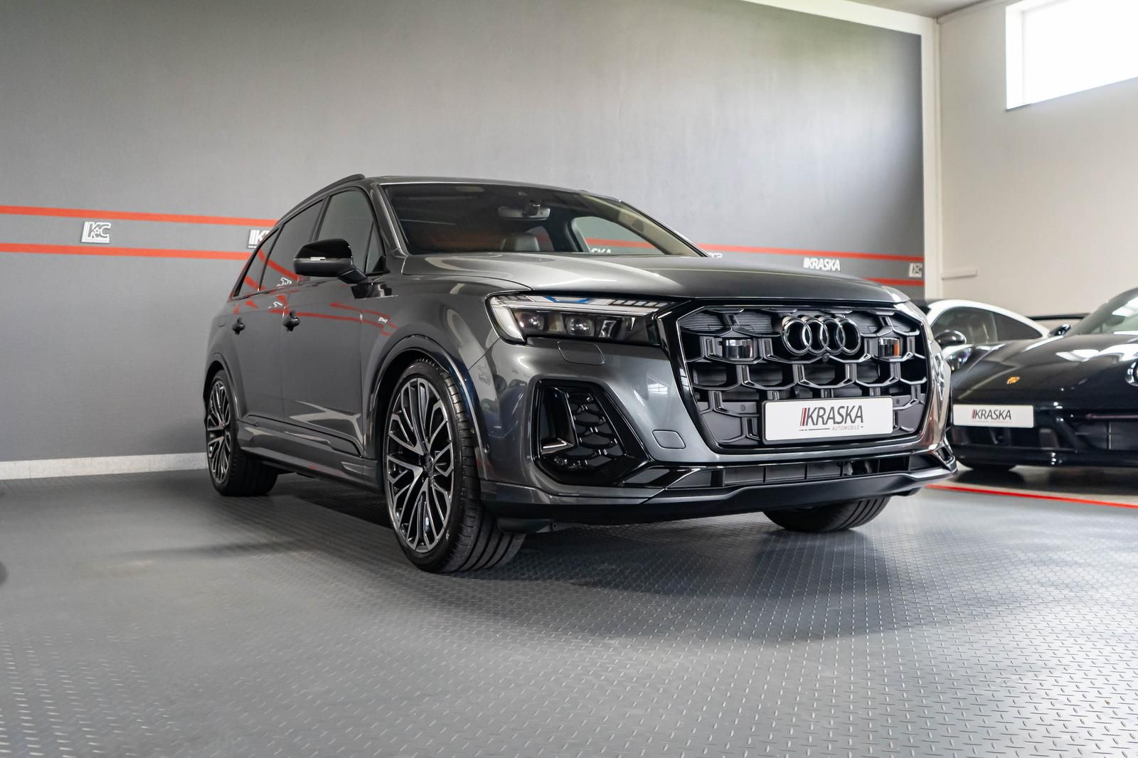 Audi Q7 50 TDI quattro S-line AHK PANO STHZ 7-SITZER