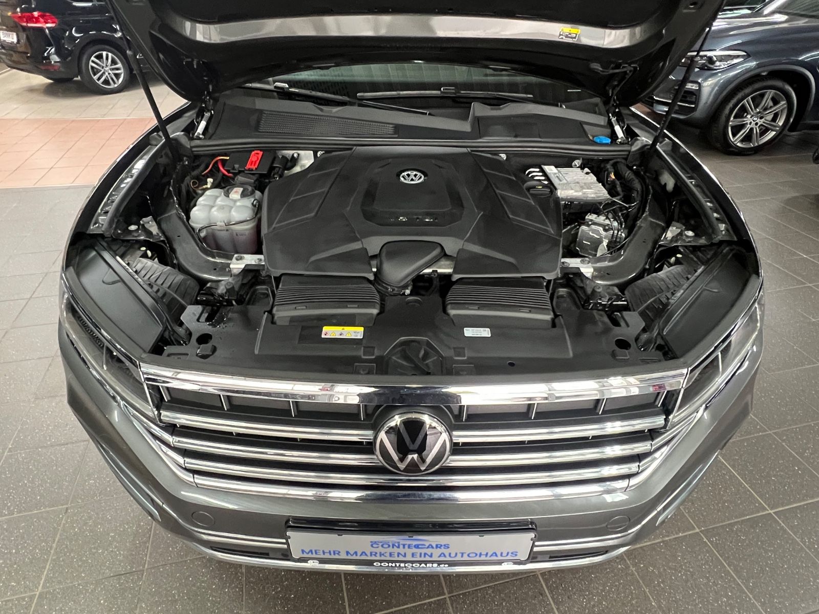 Volkswagen Touareg 3.0 TSI Elegance 4M HuD+VC+MEM+Puglia+19