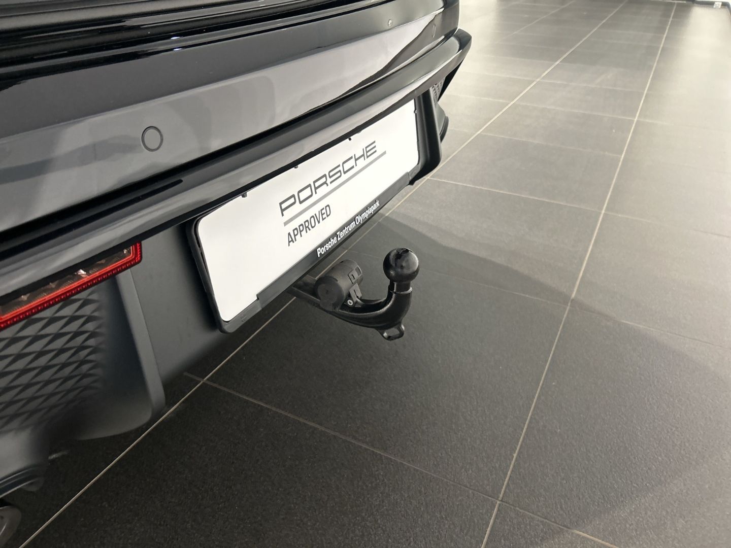 Porsche Macan T BOSE Sportabgasanlage Panoramadach LED