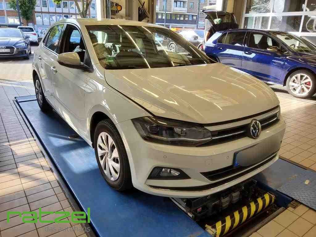 Volkswagen Polo VI 1.0 TSI Highline - Samsaru's Car Outlet
