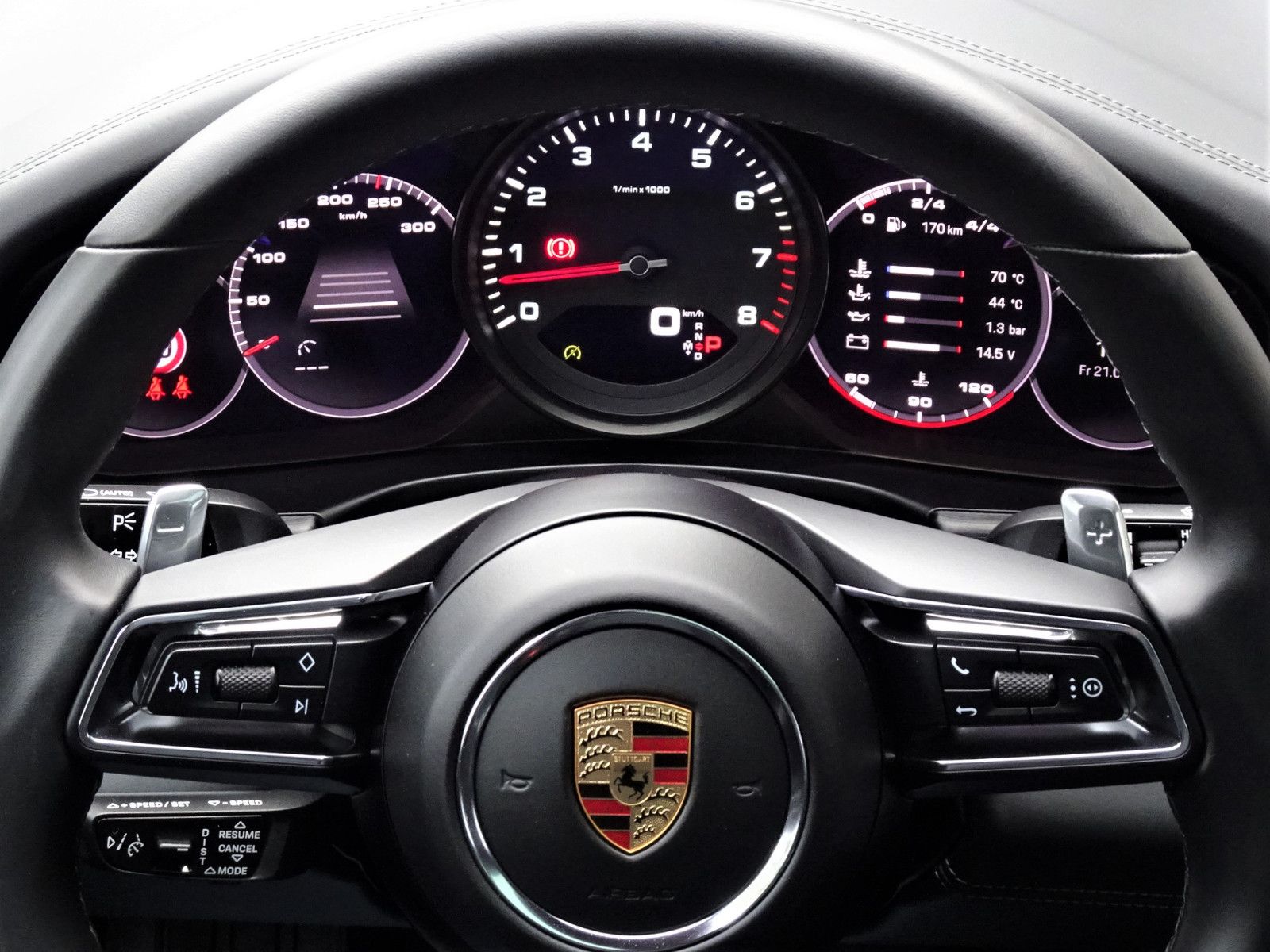 Porsche Panamera Sport Turismo 4 Platinum Edition/Design