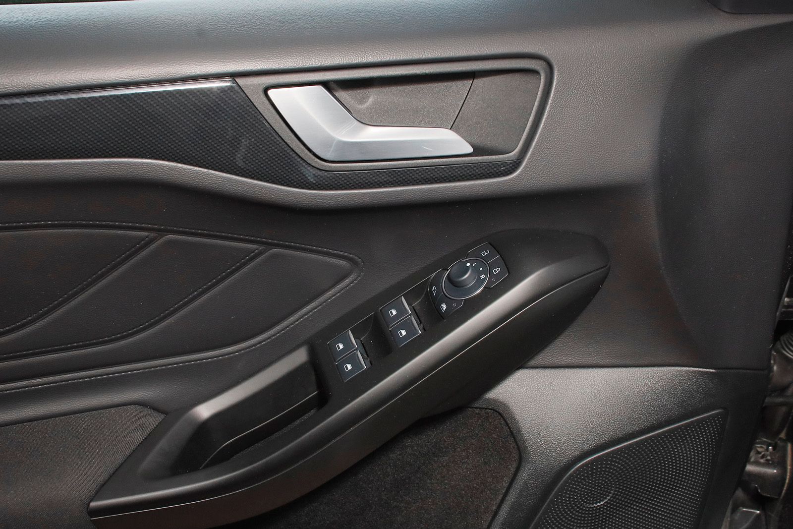 Ford Focus ST-Line 1.0l EcoB.MHEV+Assist-Pak+LED+Wint