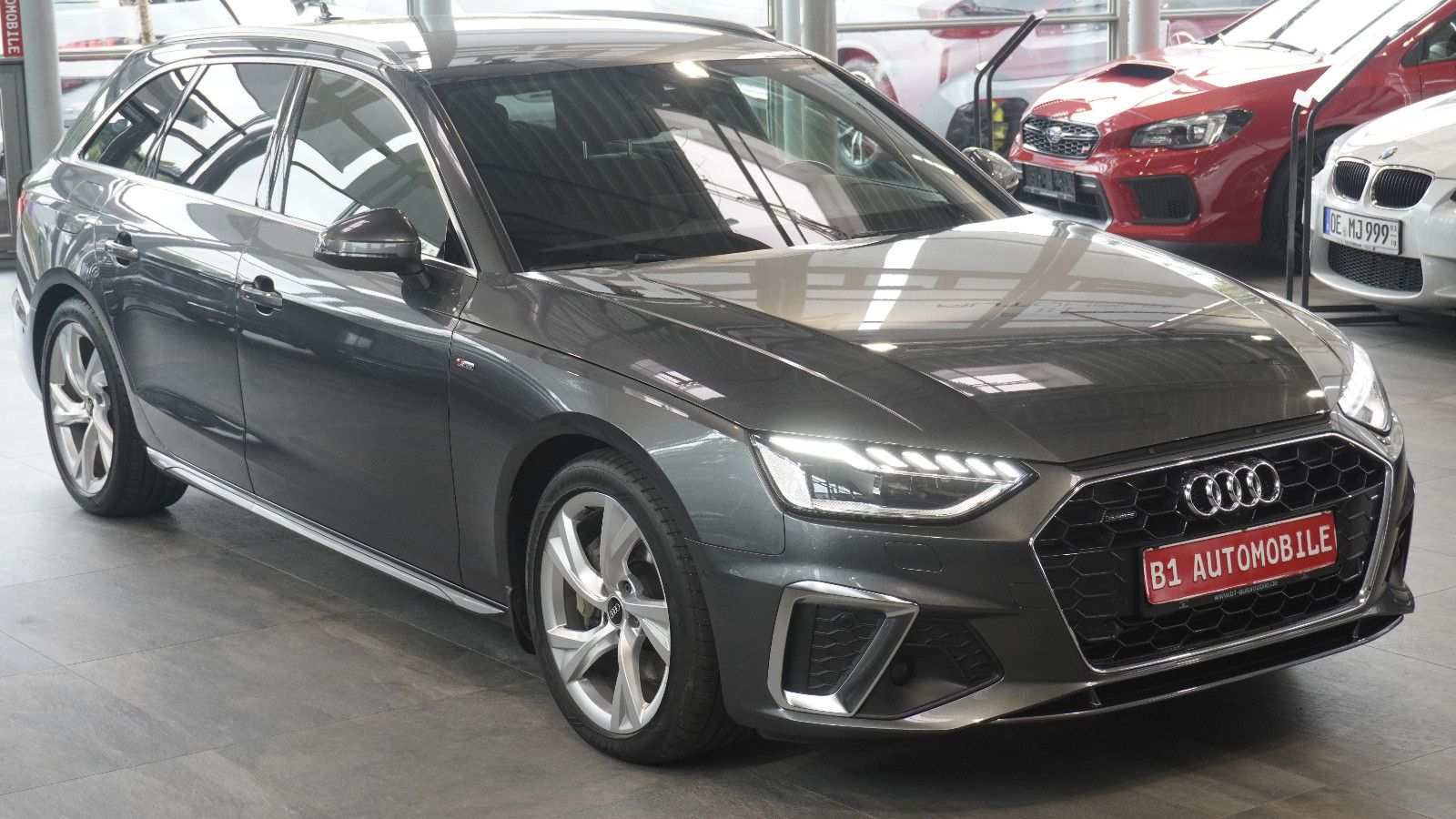 Audi A4 Avant 40 TFSI quattro S line - Samsaru's Car Outlet