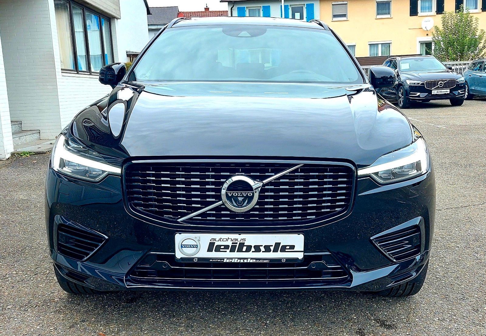 Volvo XC60 T6 R-Design Recharge Plug-In Hybrid AWD