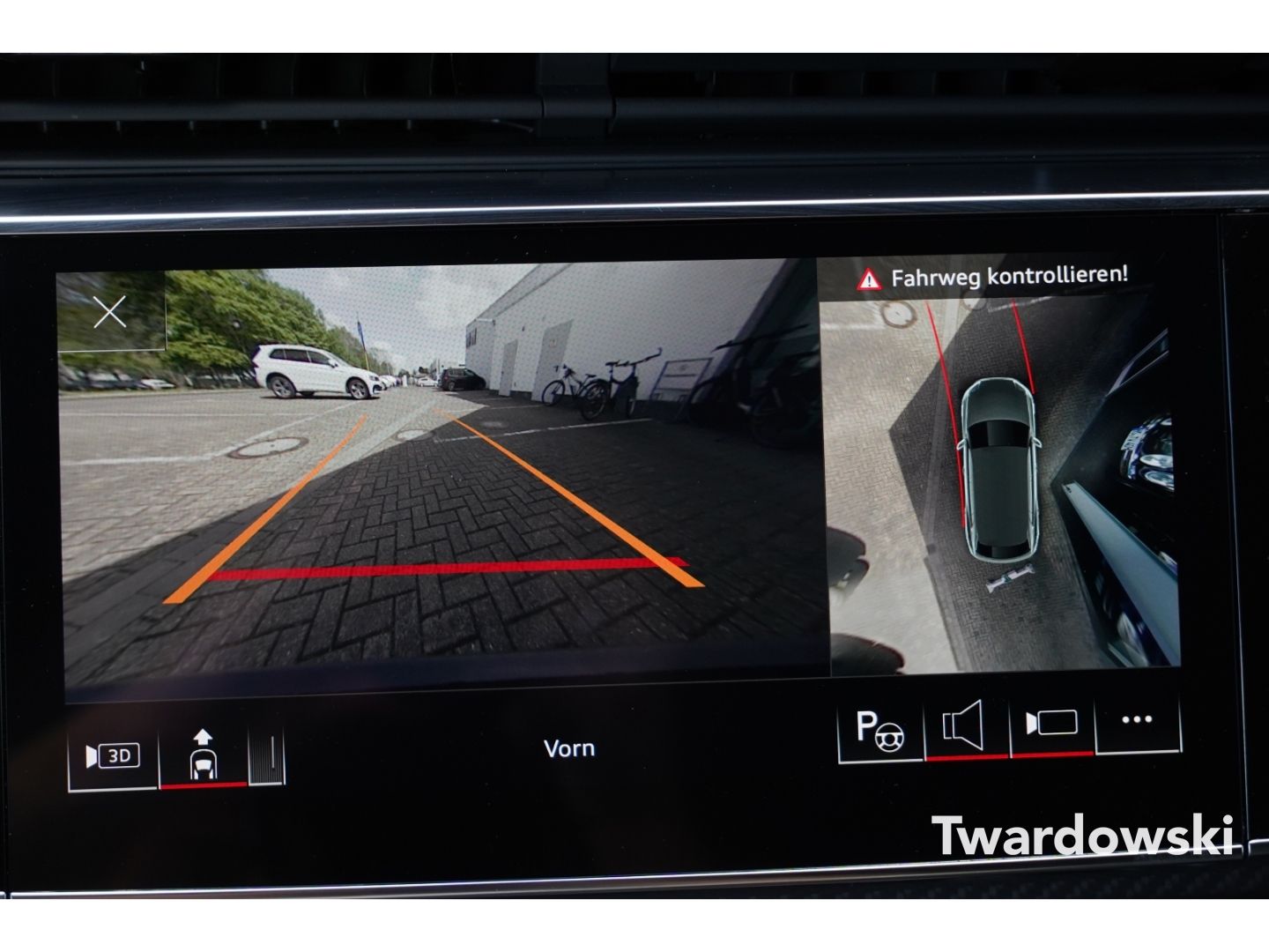 Audi Q8 50 TDI S line Pano HUD Matrix 23''B&O AHK 360