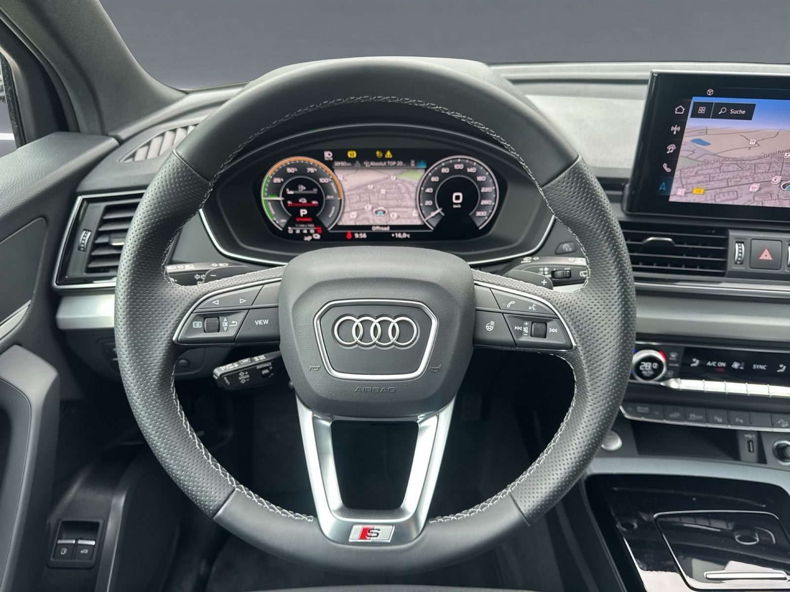 Audi Q5 55 TFSI e qu S line MATRIX AHK PANO 360° ACC