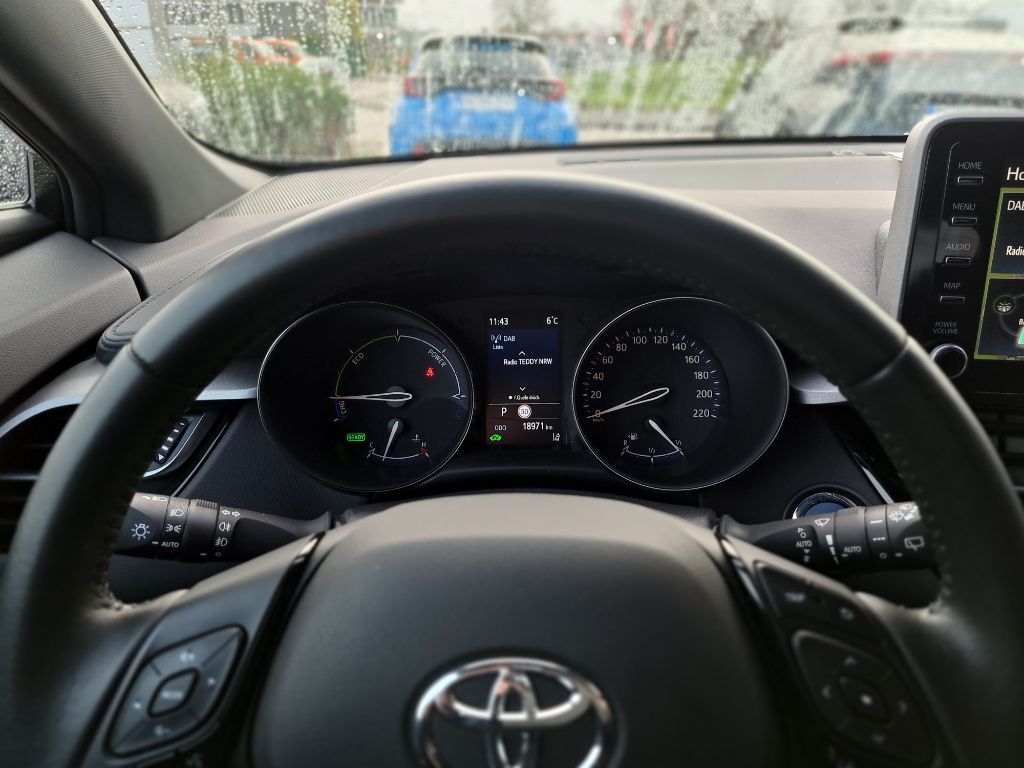 Toyota C-HR 1.8l Hybrid Business-Edition - Samsaru's Car Outlet