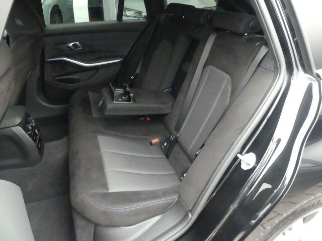 BMW 318 d Tour M Sportp. ACC°AdLED°AHK°HUP+HIFI°360"